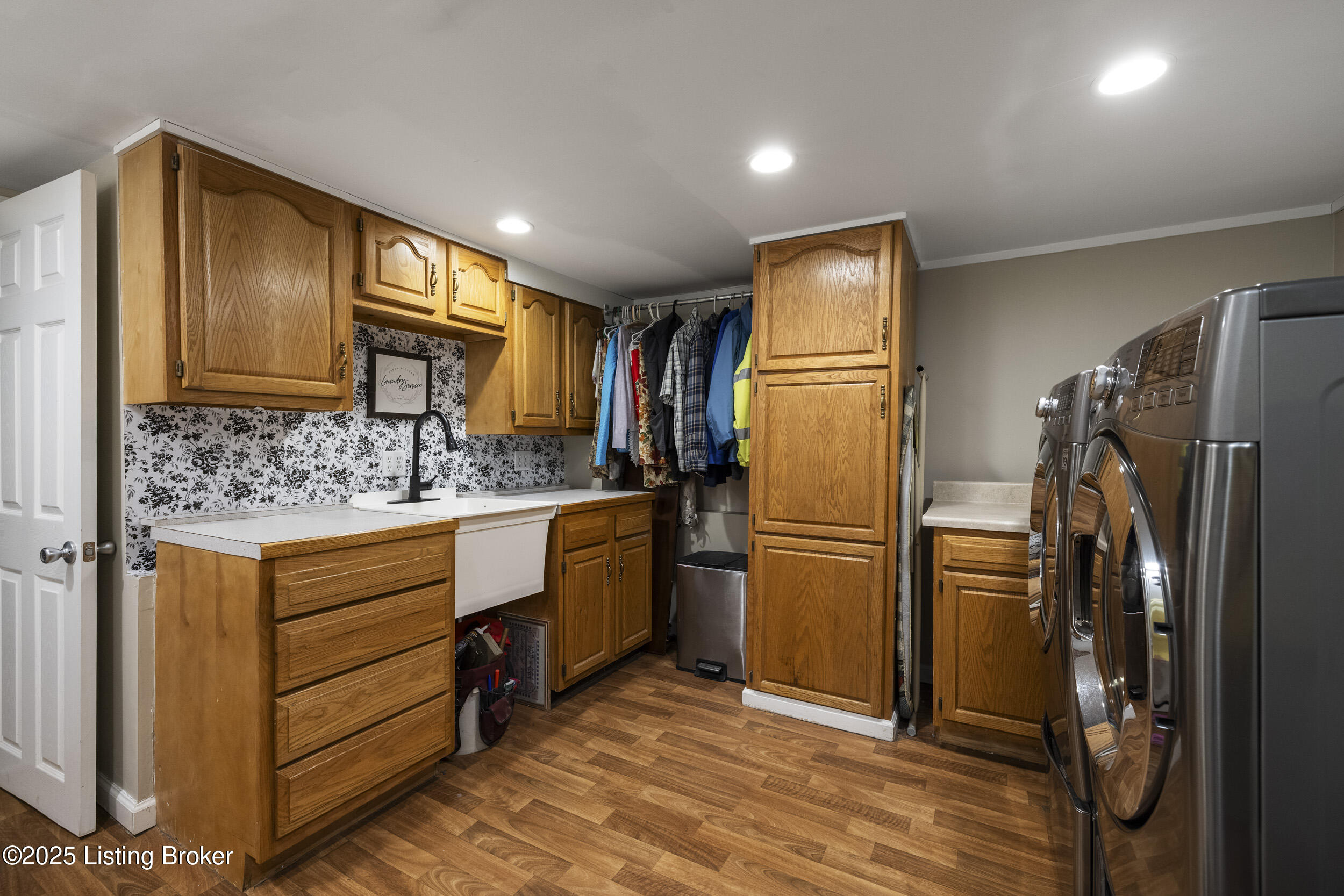 4221 Dolphin Road Louisville, KY 40220 - Photo 37 of 56 Laundry Room