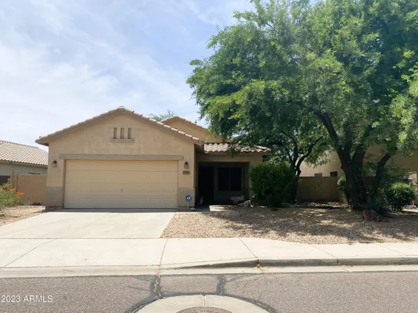$1,995 | 25224 North 41st Avenue, Phoenix, AZ 85083