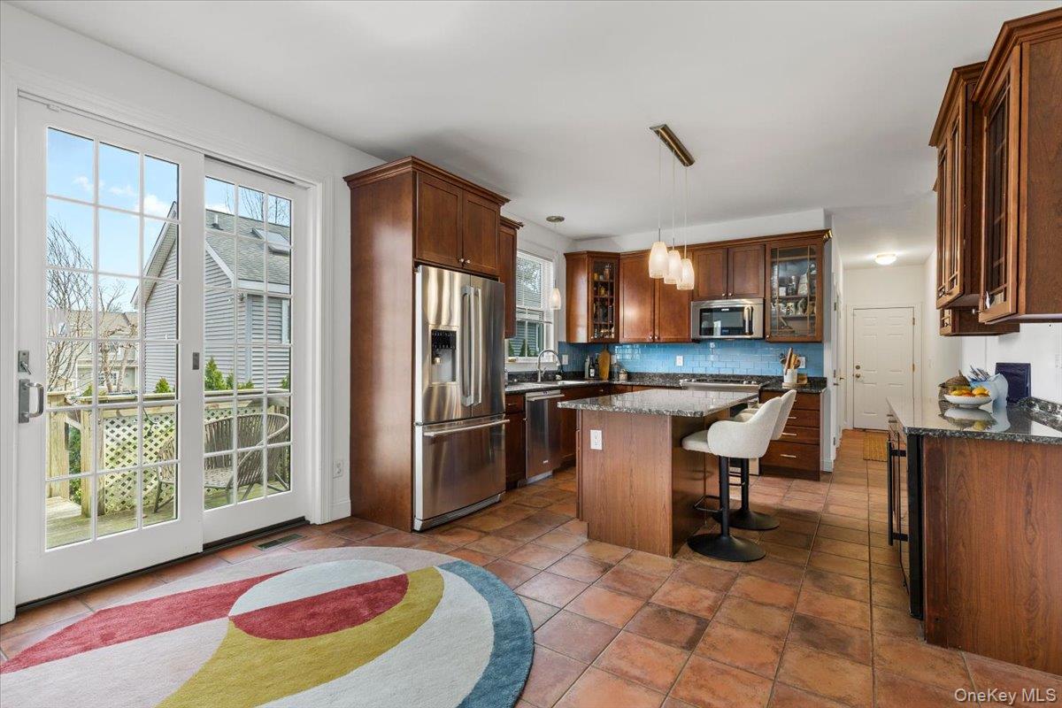 90 Central Avenue Rye, NY 10580 - Photo 7 of 22