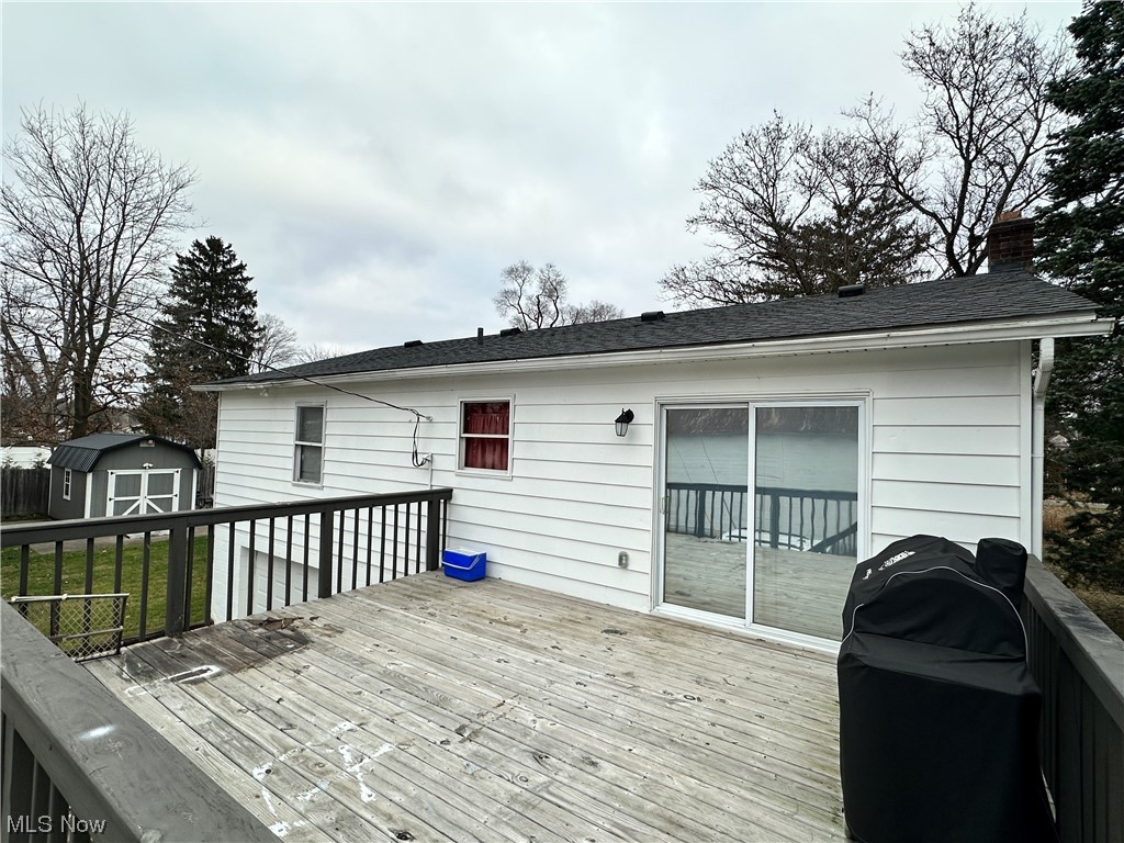 17 Sychar Road Mount Vernon, OH 43050 - Photo 18 of 27 Wooden terrace with a storage shed