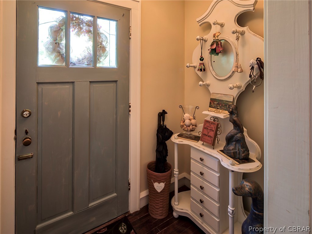 1221 Dare Road Yorktown, VA 23692 - Photo 4 of 22 Gallery Image 4