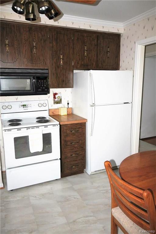 1533 East Melton Road Birmingham, MI 48009 - Photo 8 of 30