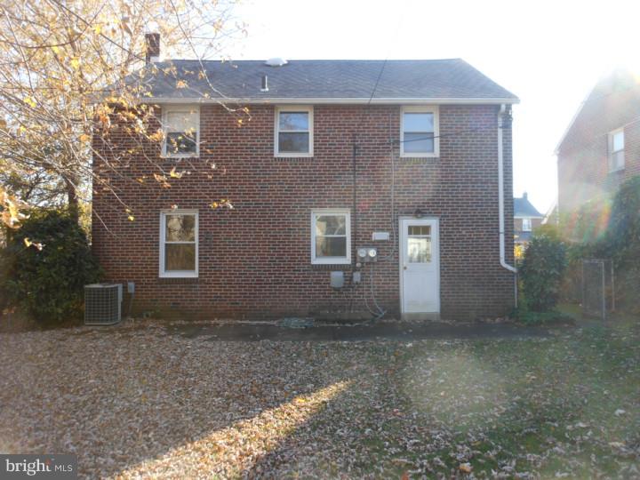 153 Flintlock Road Drexel Hill, PA 19026 - Photo 4 of 13 Back Yard