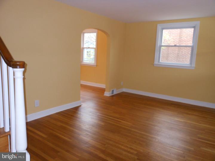 153 Flintlock Road Drexel Hill, PA 19026 - Photo 8 of 13 Living Room