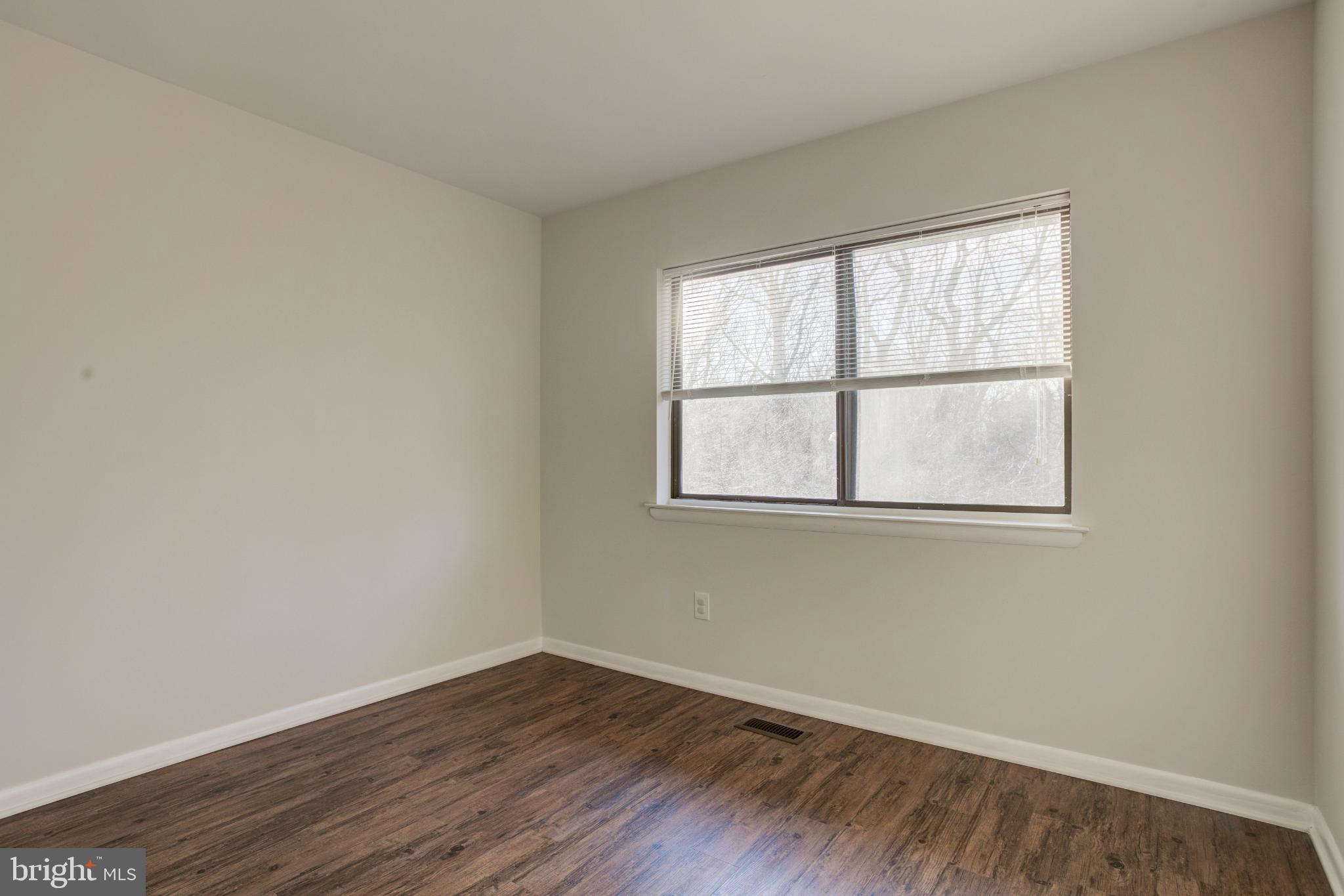 11908 Barrel Cooper Court Reston, VA 20191 - Photo 20 of 40 Bright and airy room with natural light.
