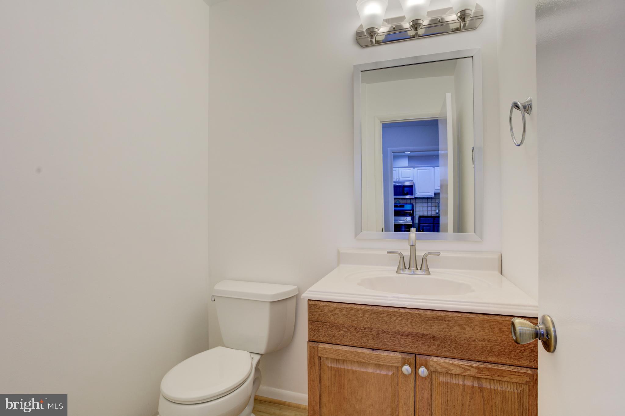 11908 Barrel Cooper Court Reston, VA 20191 - Photo 4 of 40 Modern bathroom with sleek finishes.