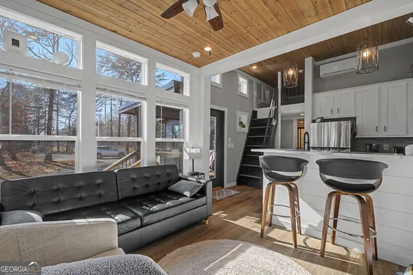 $335,000 | 41 Skyview Drive, Menlo, GA 30731