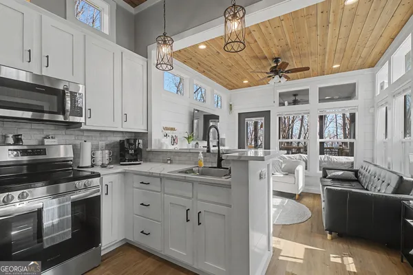 $335,000 | 41 Skyview Drive, Menlo, GA 30731