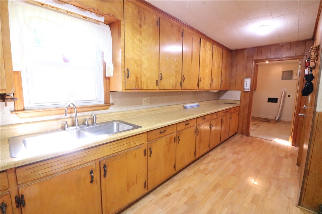115 Carson Road Seneca, SC 29678 - Photo 4 of 36 Gallery Image 4