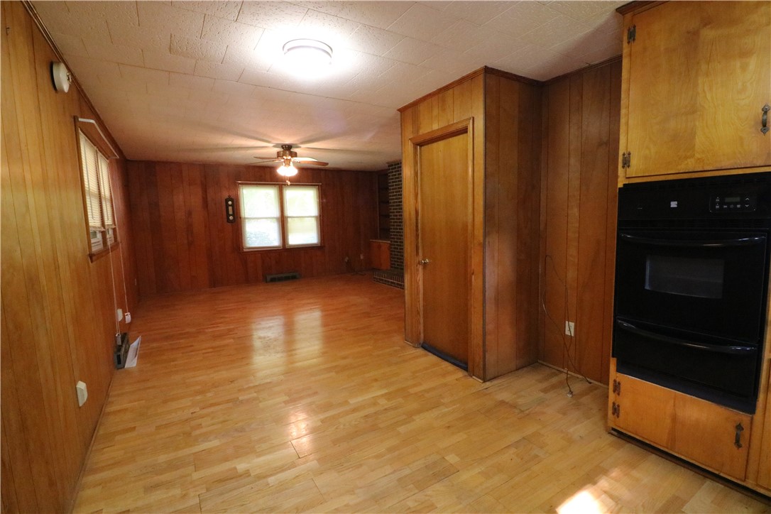 115 Carson Road Seneca, SC 29678 - Photo 5 of 36 Den