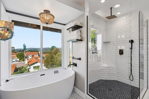 $2,388,000 | 1842 Avenida Mimosa, Encinitas, CA 92024