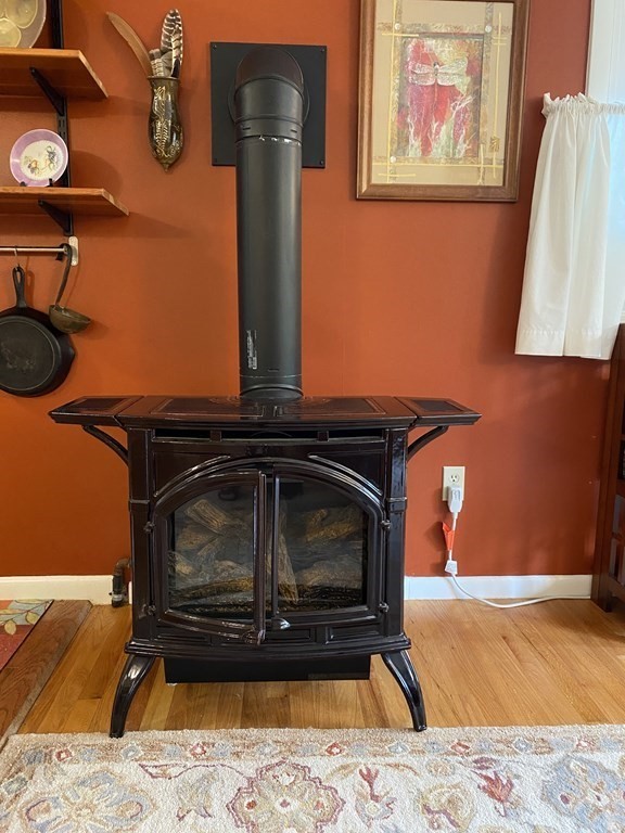 21 Walker Road Buckland, MA 01370 - Photo 14 of 41