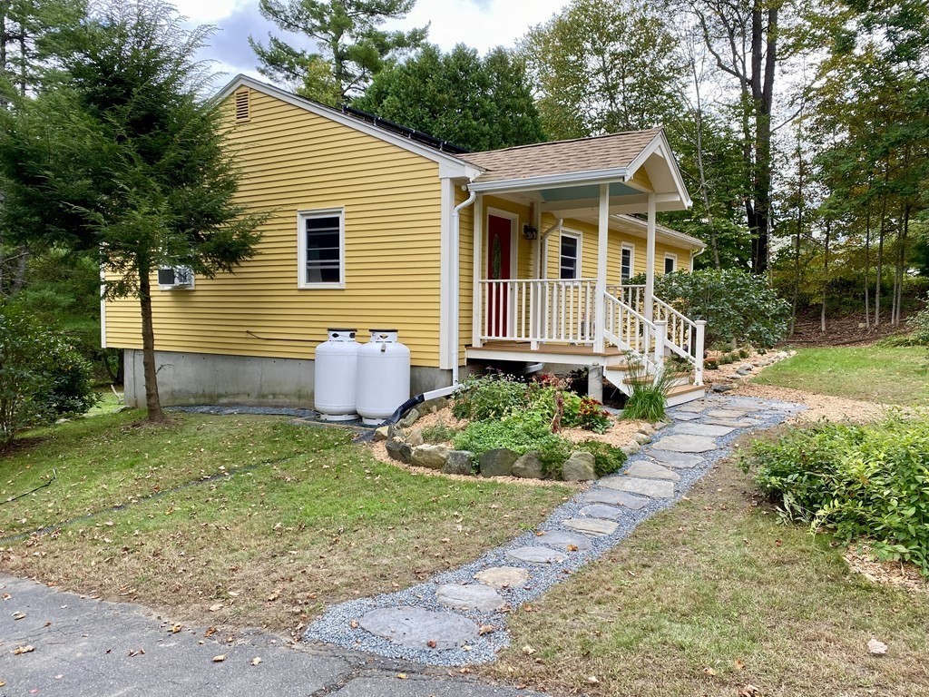 21 Walker Road Buckland, MA 01370 - Photo 3 of 41