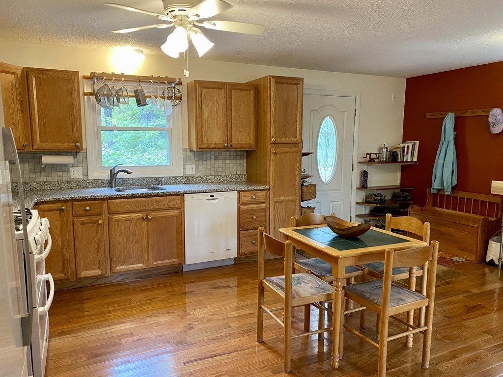 21 Walker Road Buckland, MA 01370 - Photo 8 of 41