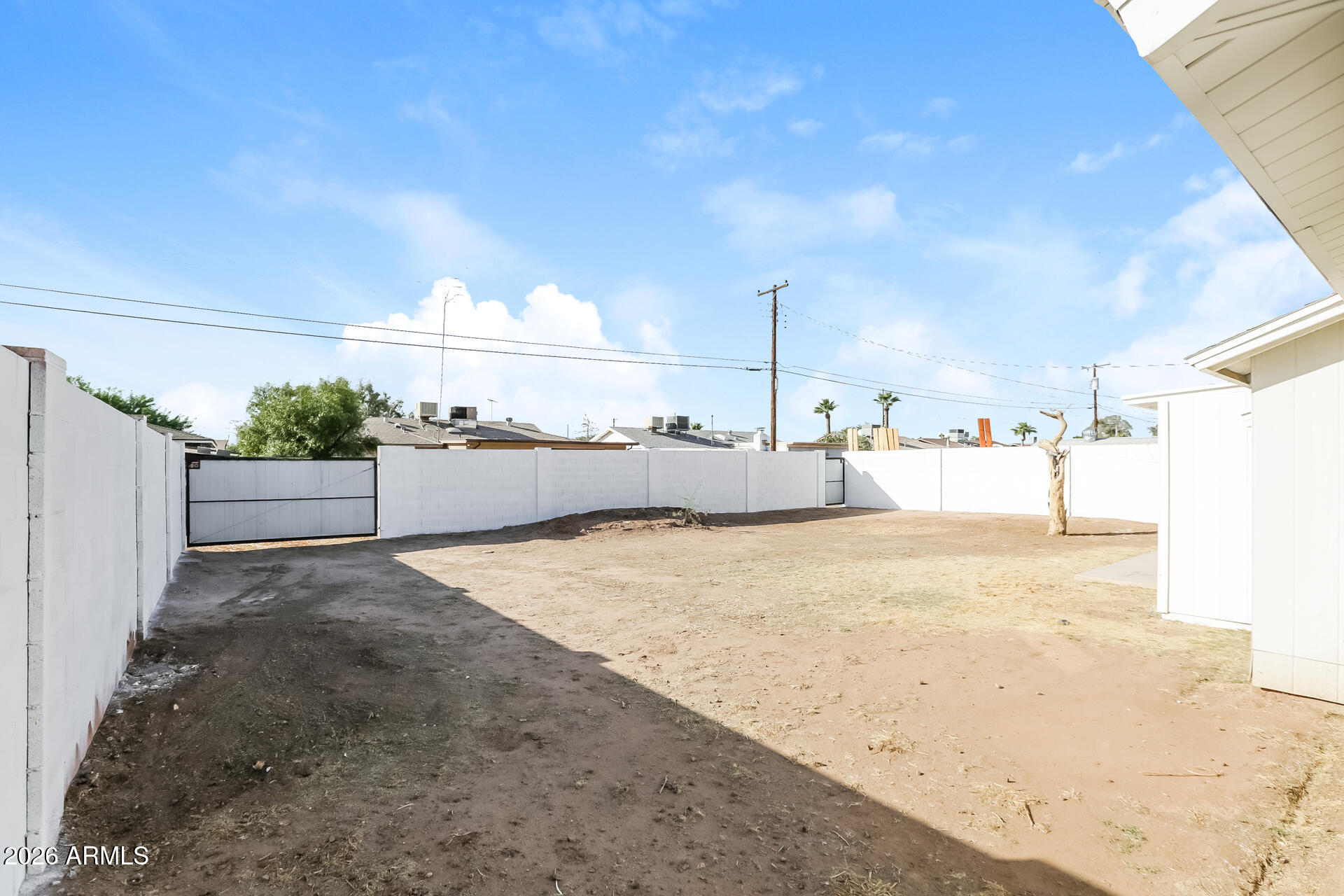 1323 West Romo Jones Street Tempe, AZ 85281 - Photo 15 of 16 a view of a terrace