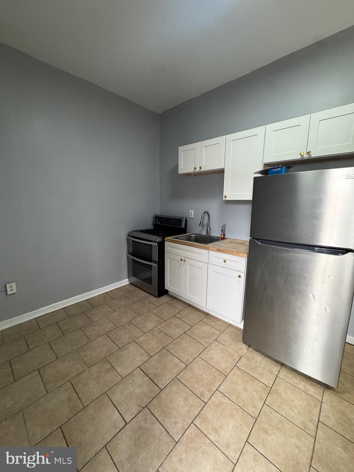 327 North 6th Street, Unit 1 Reading, PA 19601 - Photo 7 of 7