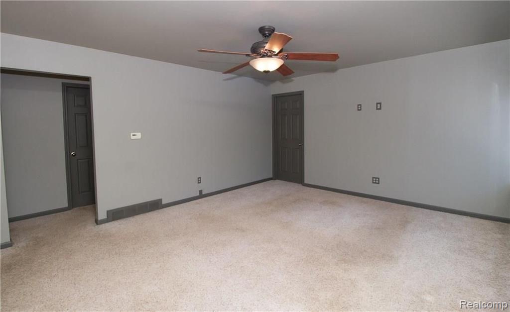 5501 Corunna Road Flint, MI 48532 - Photo 24 of 78