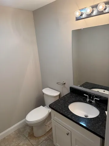 $2,800 | 25 Sheffield Drive, Dover, NH 03820