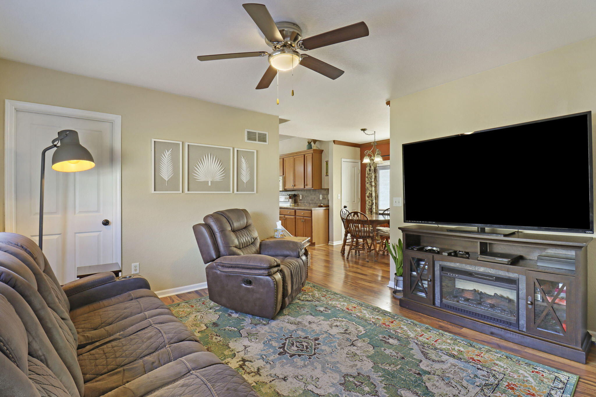 140 Randolph Street Burlington, WI 53105 - Photo 4 of 26 4-web-or-mls-140 Randolph St, Burlington