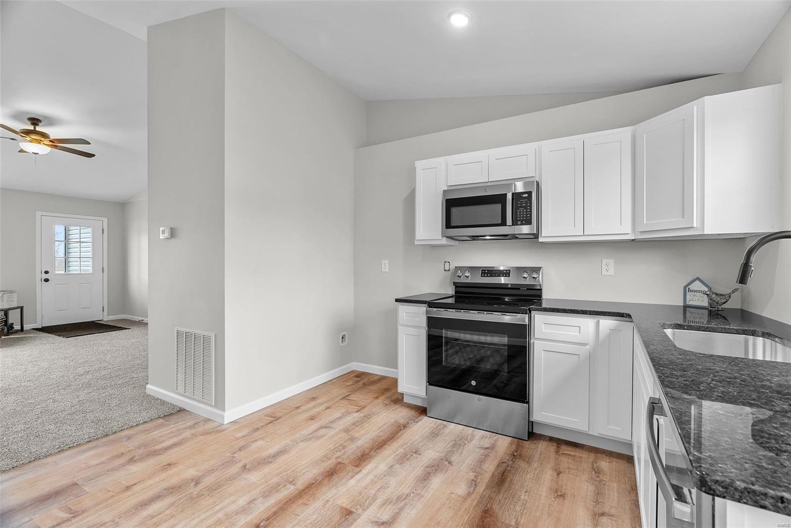 121 Elm Tree Road Moscow Mills, MO 63362 - Photo 11 of 27