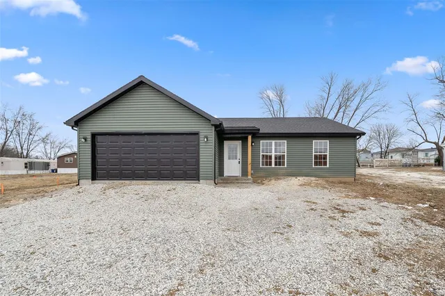 $257,000 | 121 Elm Tree Road, Moscow Mills, MO 63362