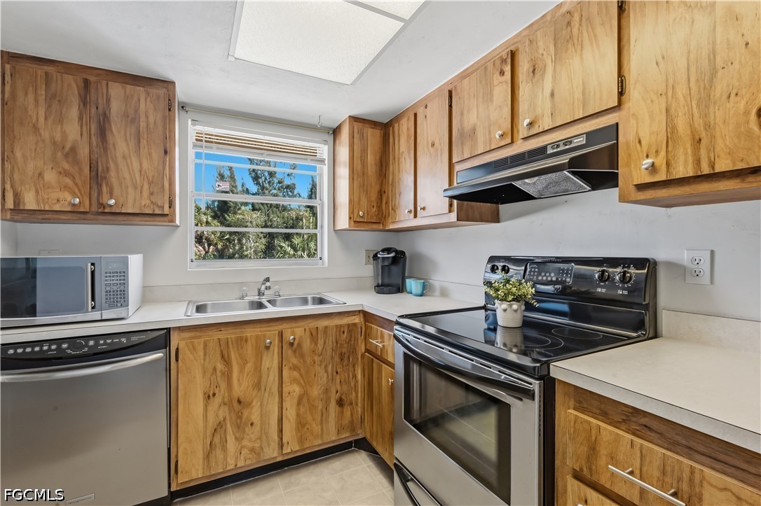 16881 Davis Road, Unit 723 Fort Myers, FL 33908 - Photo 15 of 45