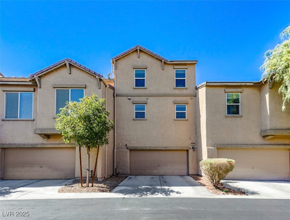 4603 Woolcomber Street Las Vegas, NV 89115 - Photo 3 of 41