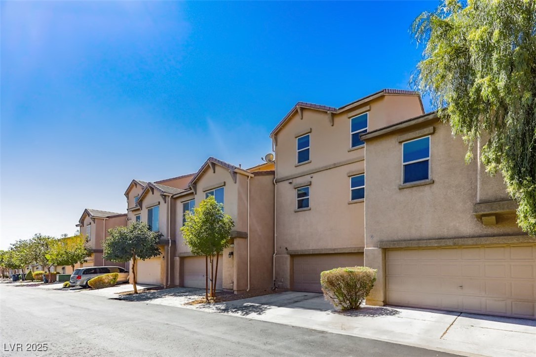 4603 Woolcomber Street Las Vegas, NV 89115 - Photo 5 of 41