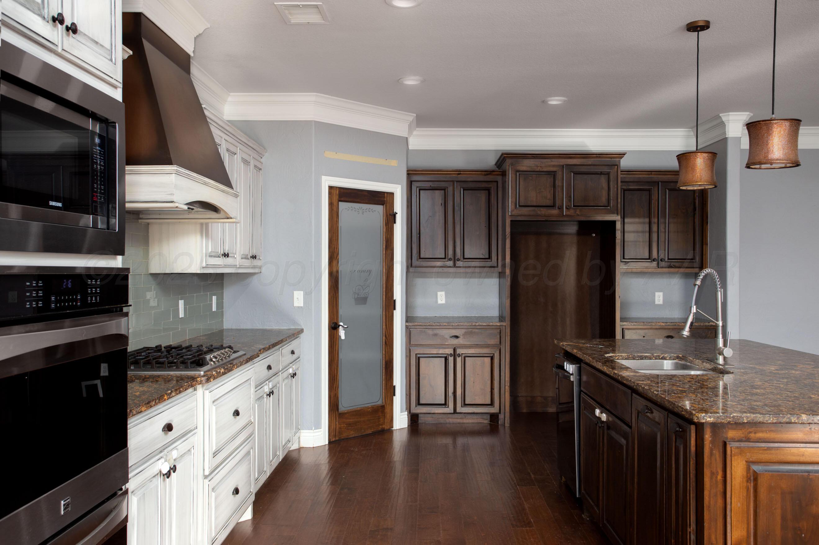 18401 Quail Crossing Road Amarillo, TX 79124 - Photo 15 of 37 Kitchen