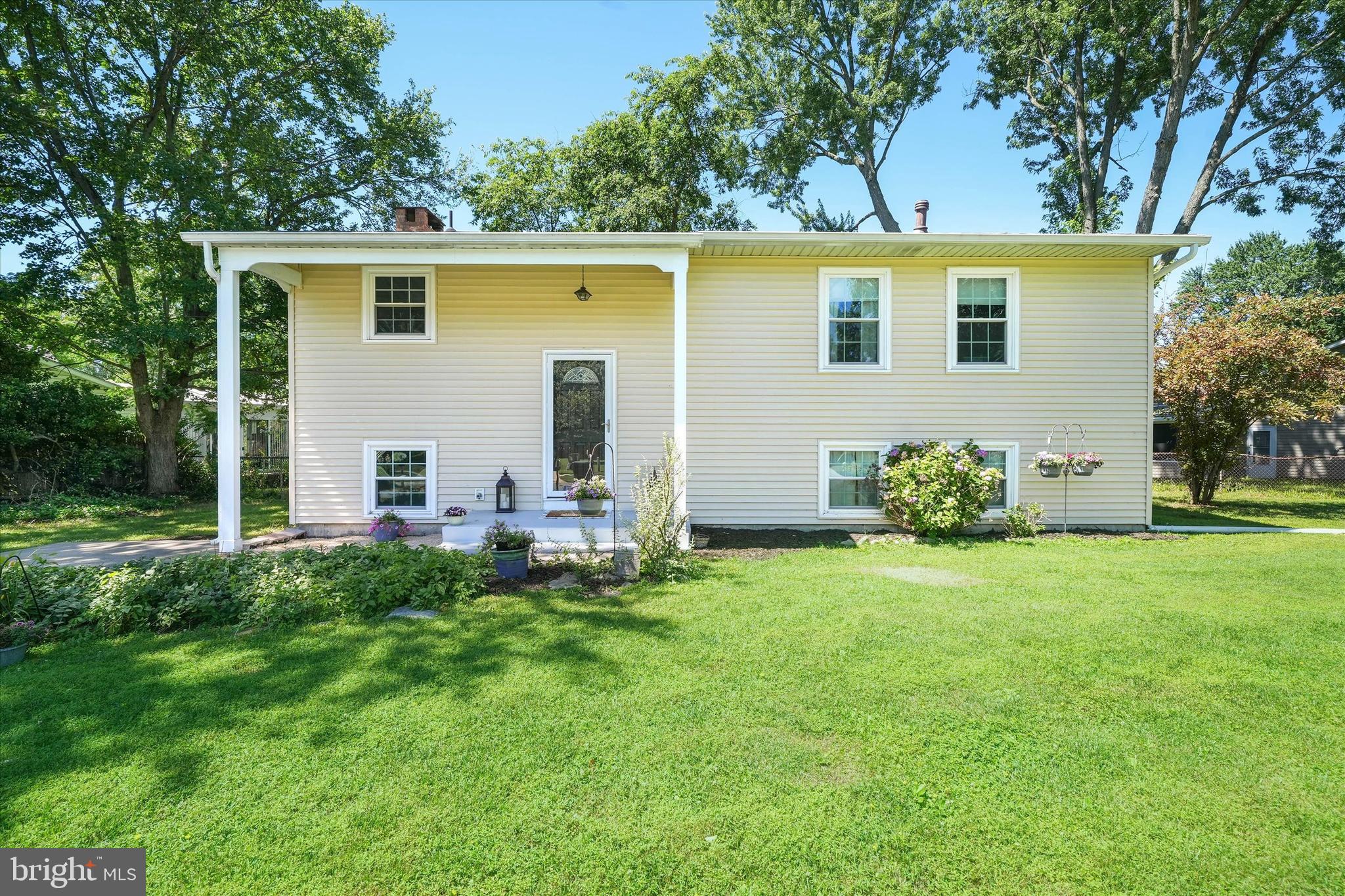 1203 Pinefield Road Newark, DE 19713 - Photo 2 of 33