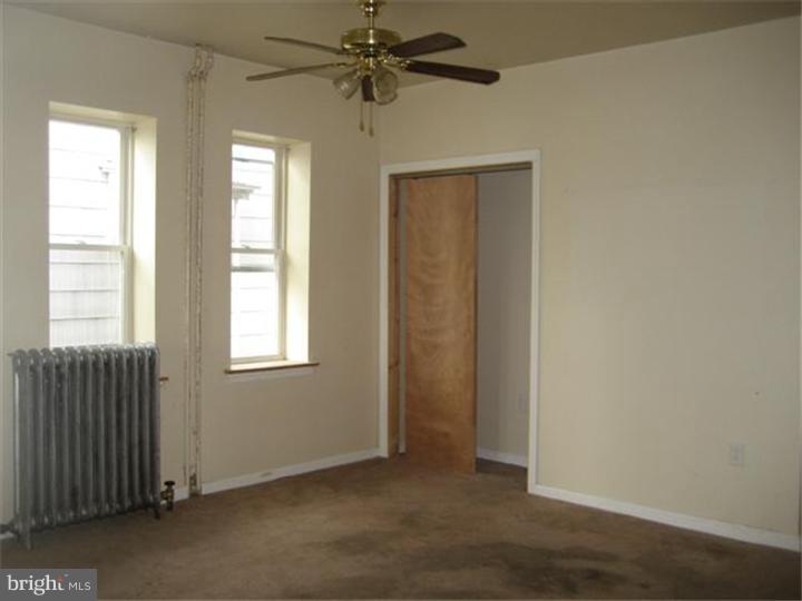 427 Bridgeboro Street Riverside, NJ 08075 - Photo 3 of 10 Dining Room