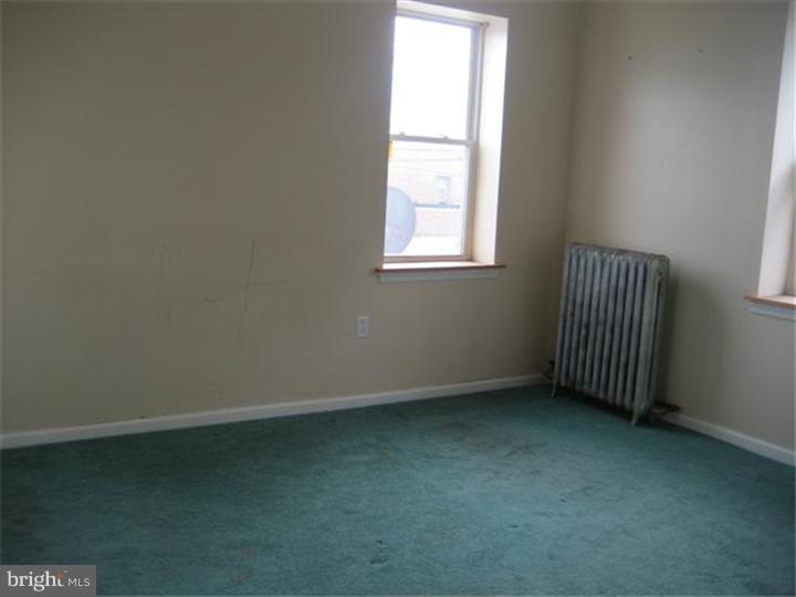 427 Bridgeboro Street Riverside, NJ 08075 - Photo 6 of 10 Bedroom 2
