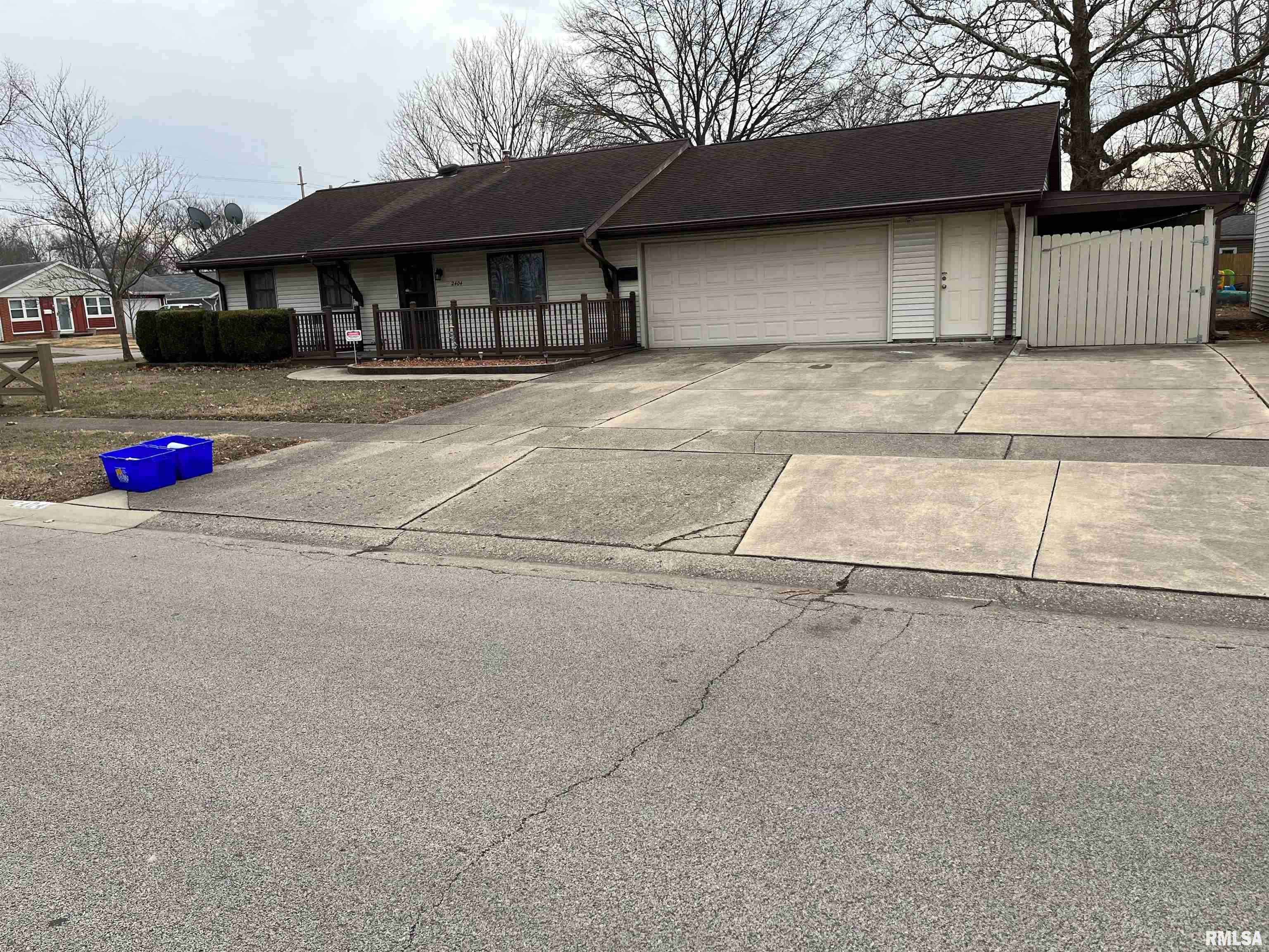 2404 Dunwich Street Springfield, IL 62702 - Photo 1 of 12