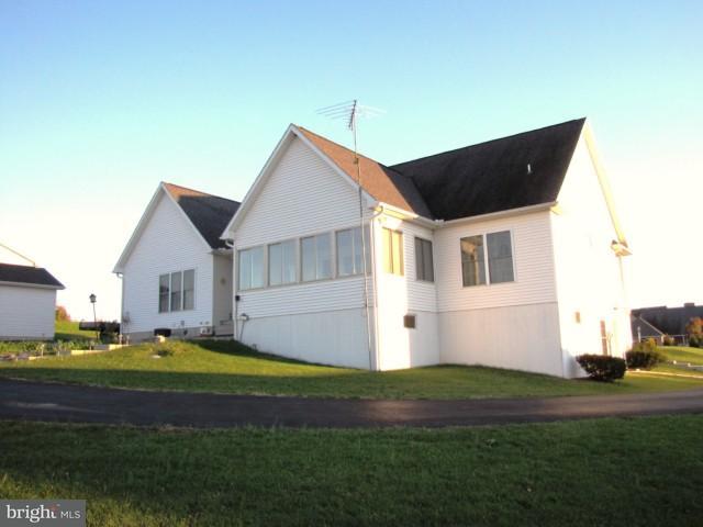 56 Spring Lane Road, Unit CHADWICK Dillsburg, PA 17019 - Photo 4 of 25 Gallery Image 4