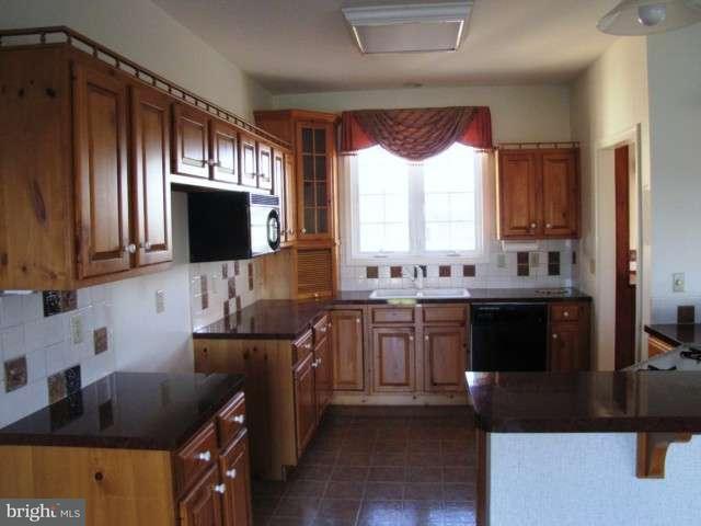 56 Spring Lane Road, Unit CHADWICK Dillsburg, PA 17019 - Photo 10 of 25 Gallery Image 10