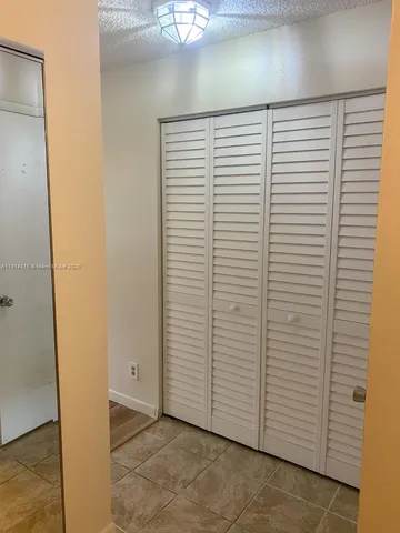 $194,900 | 125 South Laurel Drive, Unit 506, Margate, FL 33063