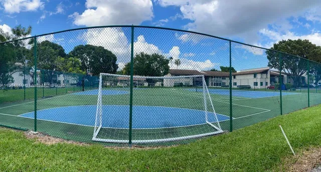 $194,900 | 125 South Laurel Drive, Unit 506, Margate, FL 33063