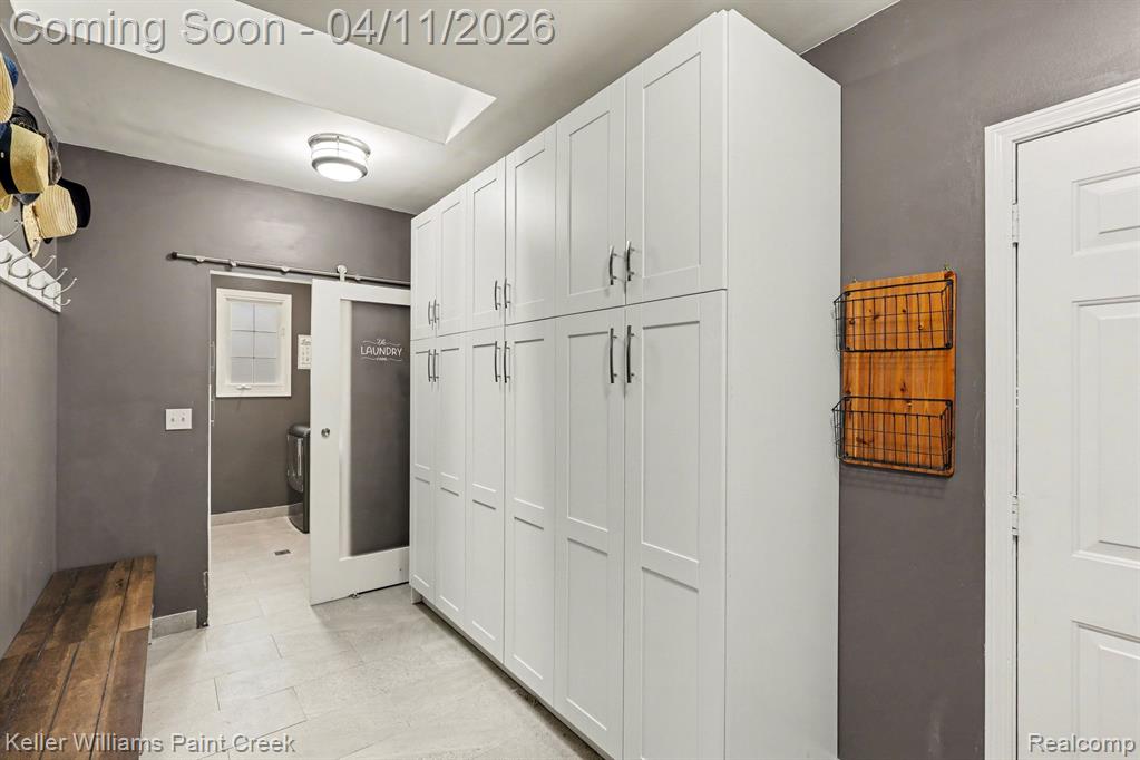 2555 Lambeth Park Rochester Hills, MI 48306 - Photo 10 of 33