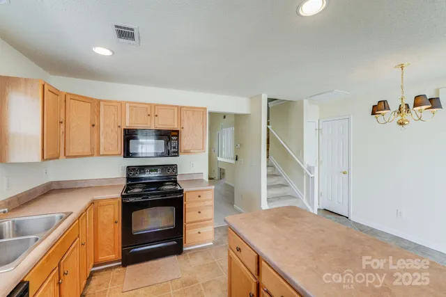 $1,750 | 17125 Greenlawn Hills Court, Charlotte, NC 28213