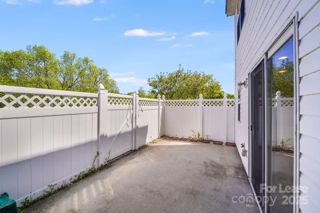 $1,750 | 17125 Greenlawn Hills Court, Charlotte, NC 28213