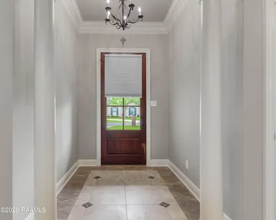 $318,000 | 101 Spring Lake Circle, Lafayette, LA 70508