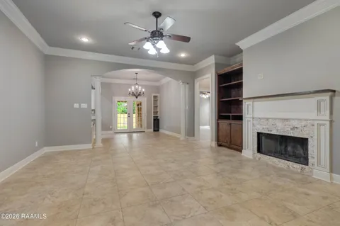 $318,000 | 101 Spring Lake Circle, Lafayette, LA 70508