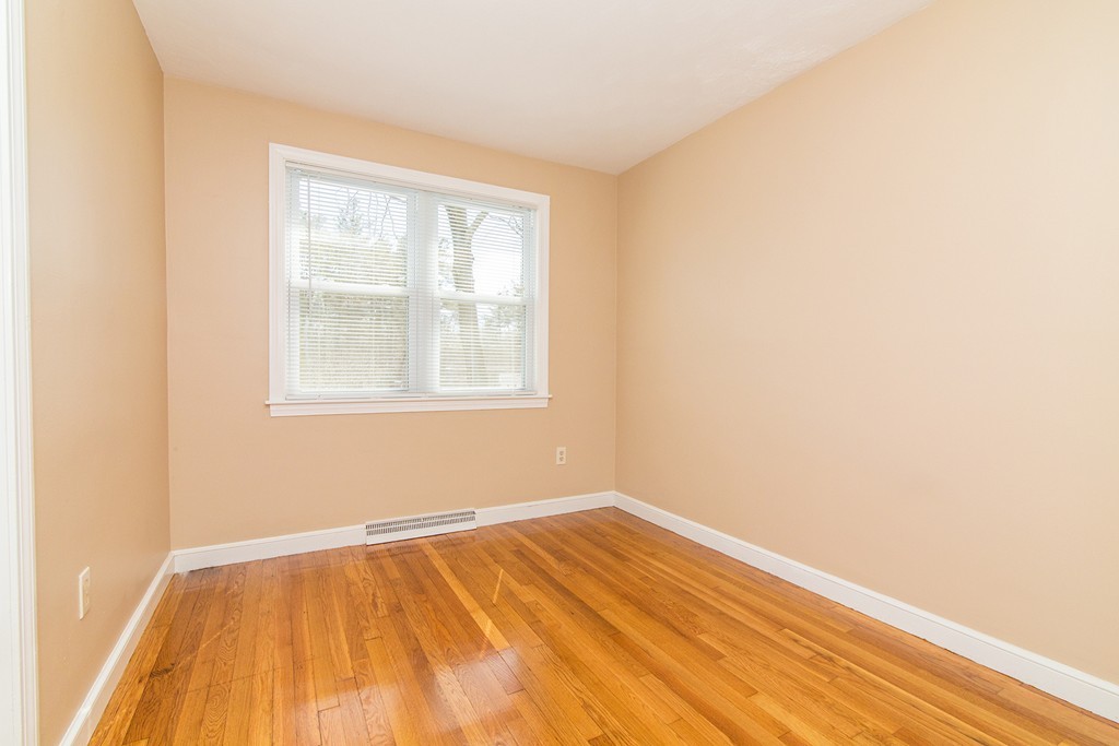 20 Dover Road Millis, MA 02054 - Photo 13 of 28 Gallery Image 13