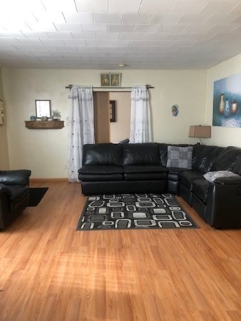 162-164 Prospect Street Springfield, MA 01107 - Photo 5 of 42 Gallery Image 5