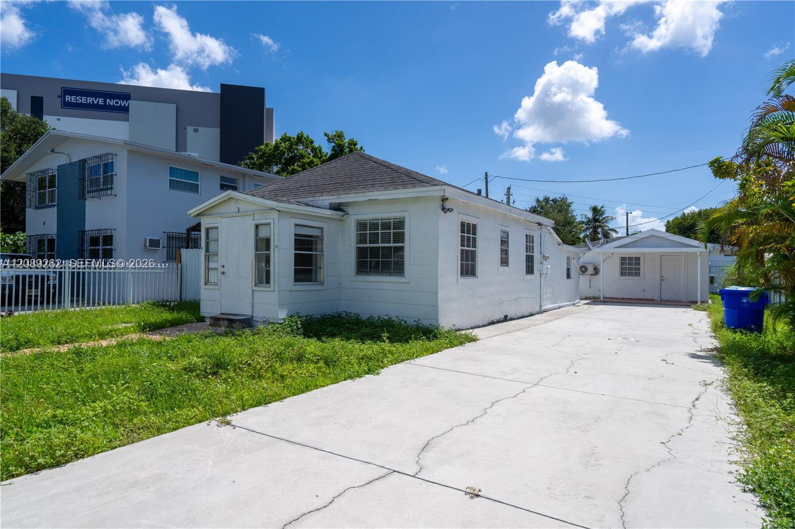 27 Southwest 55th Avenue Road, Unit F Miami, FL 33134 - Photo 1 of 30 Gallery Image 1