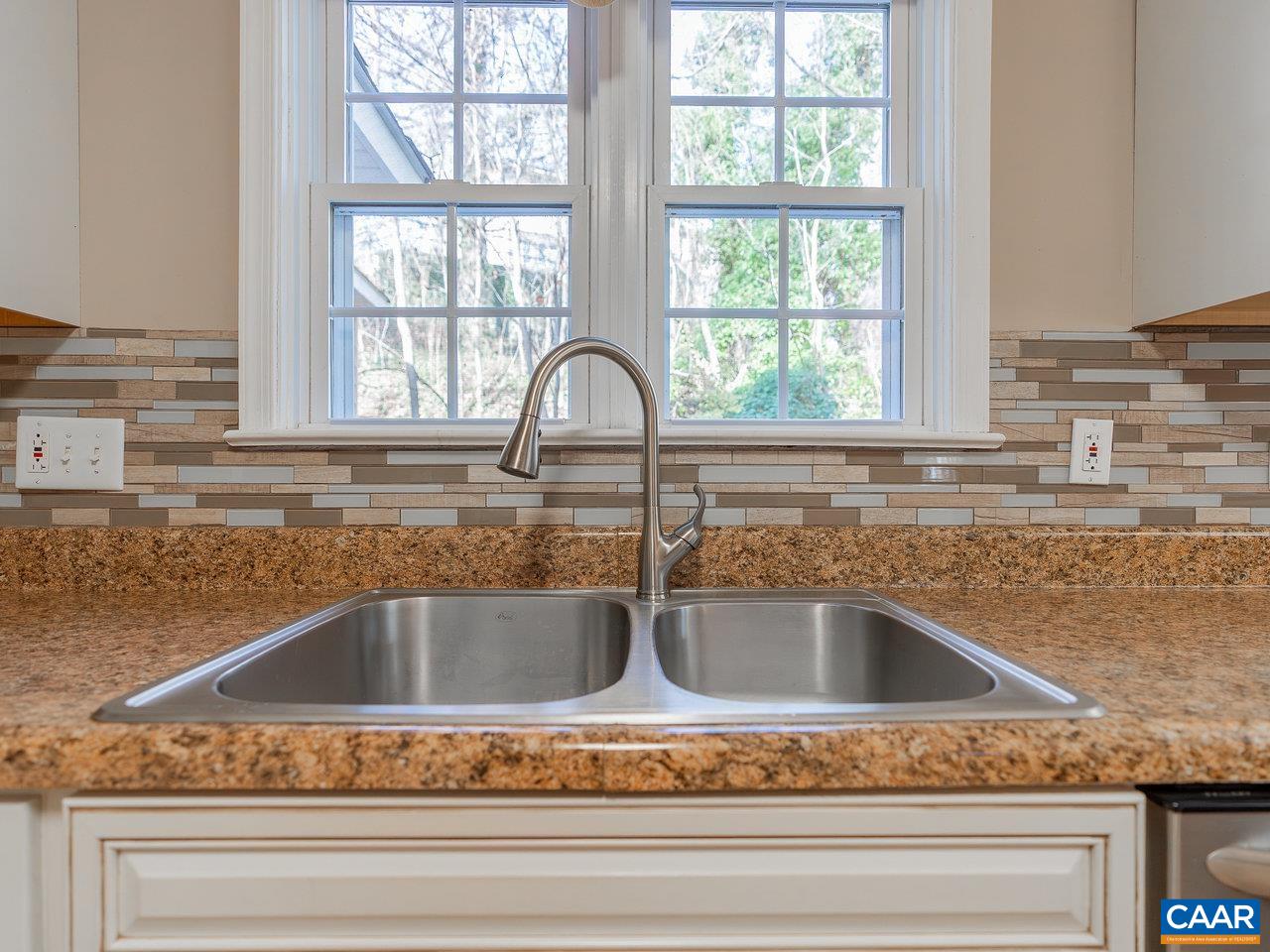 601 Rife Road Waynesboro, VA 22980 - Photo 11 of 69 Gallery Image 11