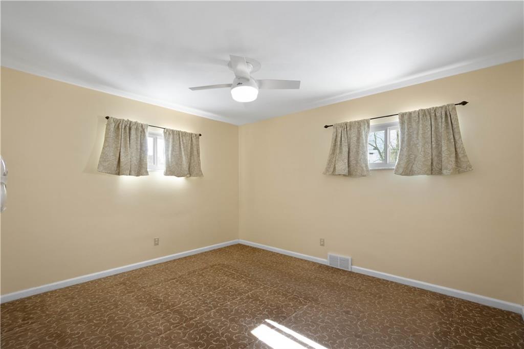 362 Church Road Bethel Park, PA 15102 - Photo 21 of 37