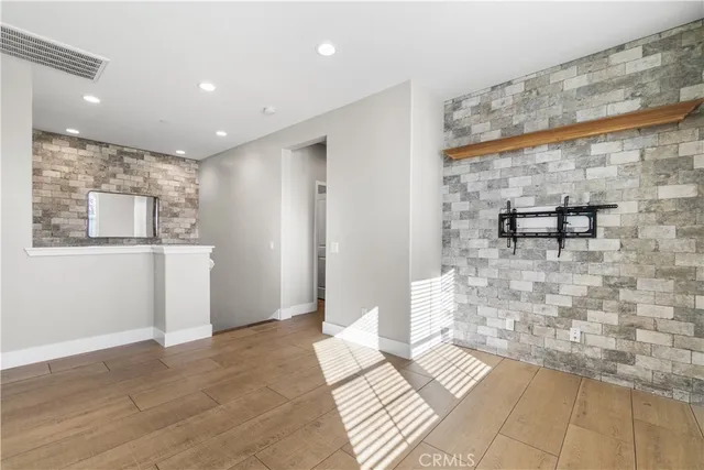 $715,000 | 28661 Jardineras Drive, Valencia, CA 91354