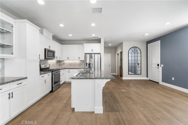 $715,000 | 28661 Jardineras Drive, Valencia, CA 91354