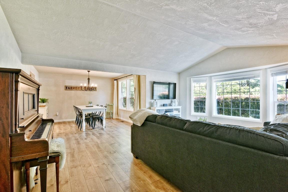 3468 Lone Pine Road Medford, OR 97504 - Photo 7 of 28 Additional Photo
